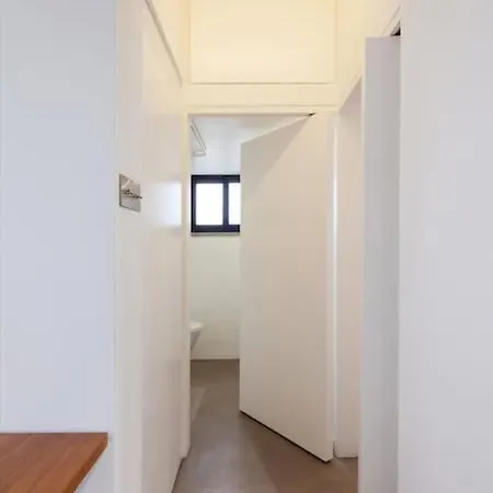 Design 3 Mins Walking To The Apartmán